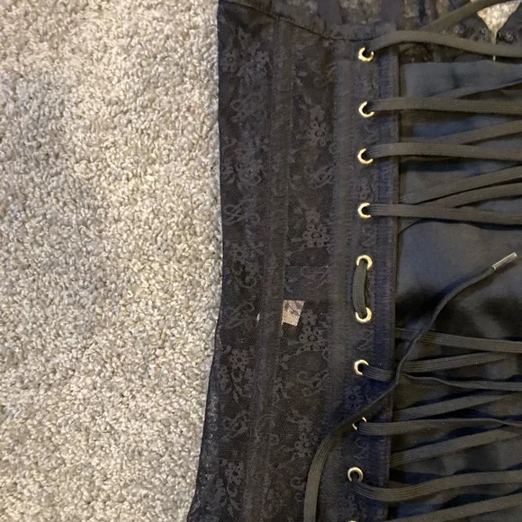 Agent Provocateur Black Lace Corset - Picture 4 of 9